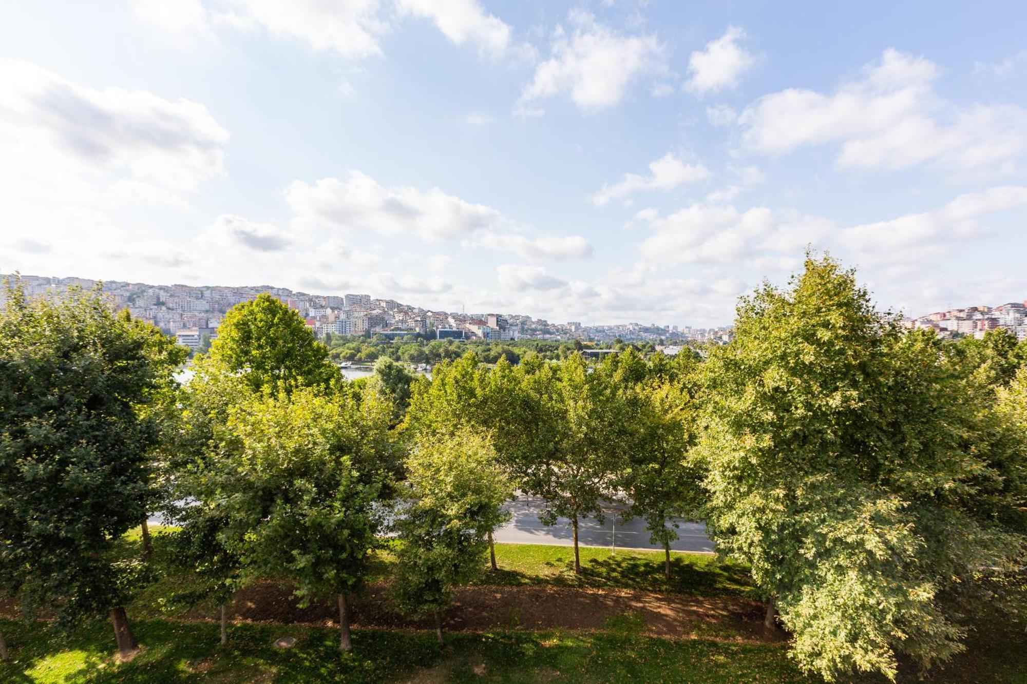 Stayso The House Hotel 이스탄불 외부 사진 View of the park