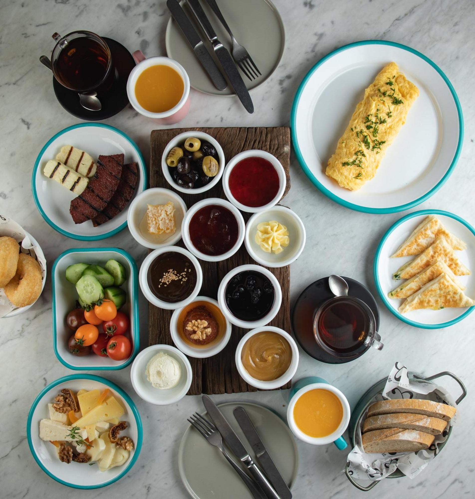 Stayso The House Hotel 이스탄불 외부 사진 Turkish breakfast