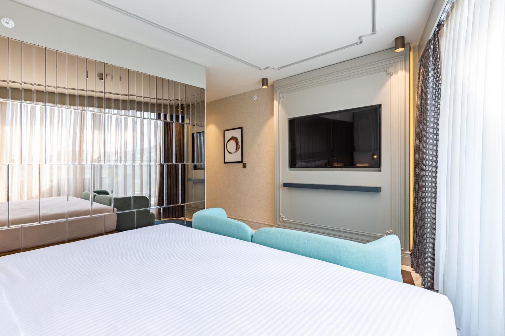 Stayso The House Hotel 이스탄불 객실 사진 A bedroom at the hotel