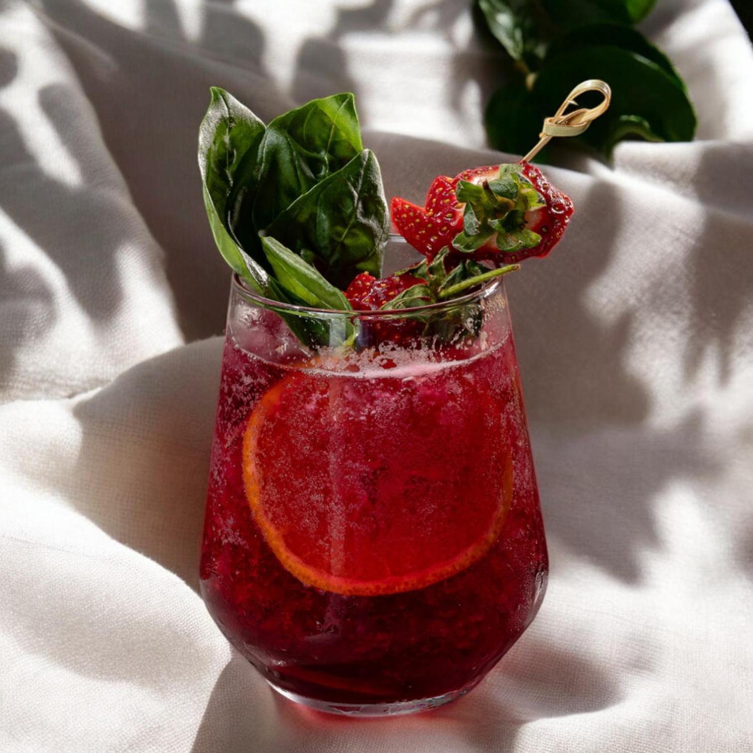 Stayso The House Hotel 이스탄불 외부 사진 A strawberry basil cocktail
