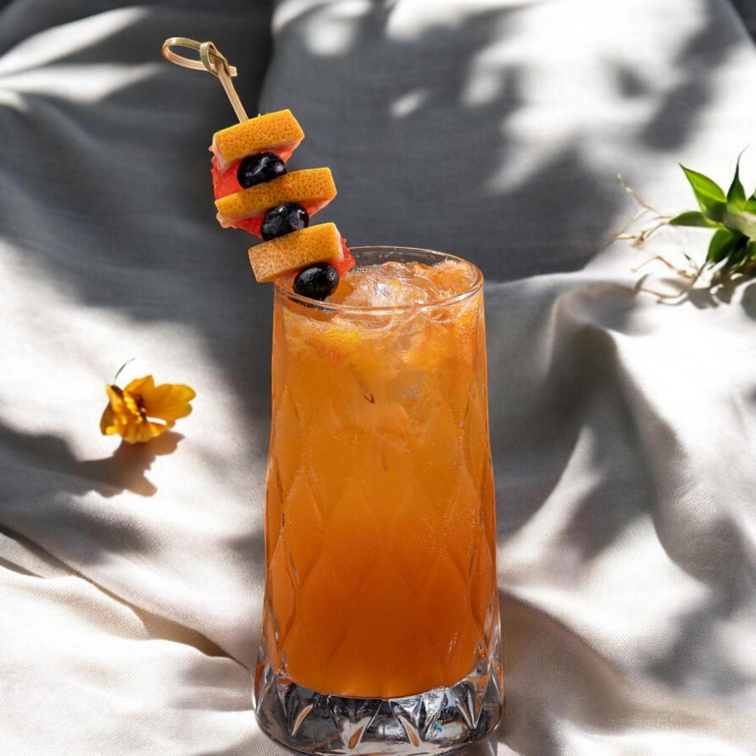 Stayso The House Hotel 이스탄불 외부 사진 A screwdriver cocktail