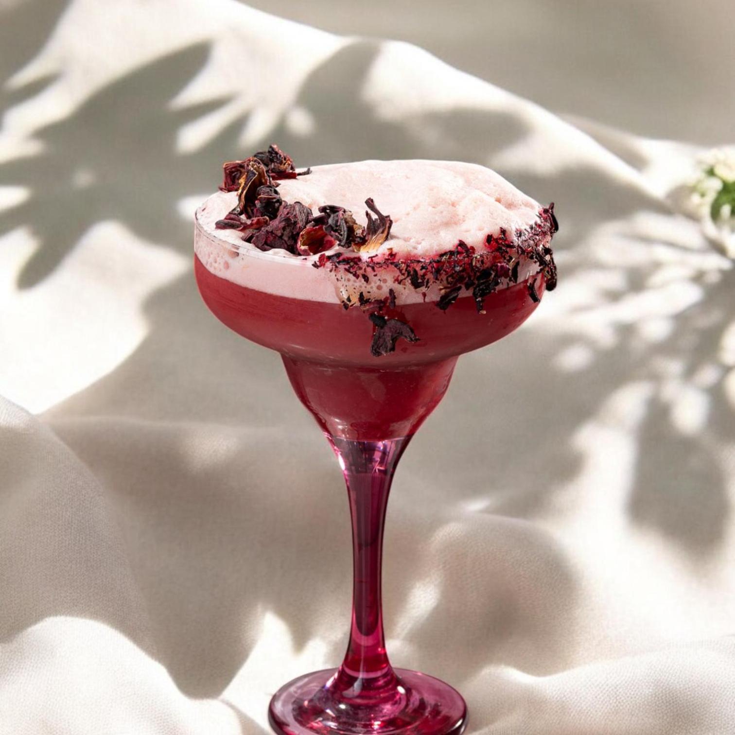 Stayso The House Hotel 이스탄불 외부 사진 A Clover Club cocktail